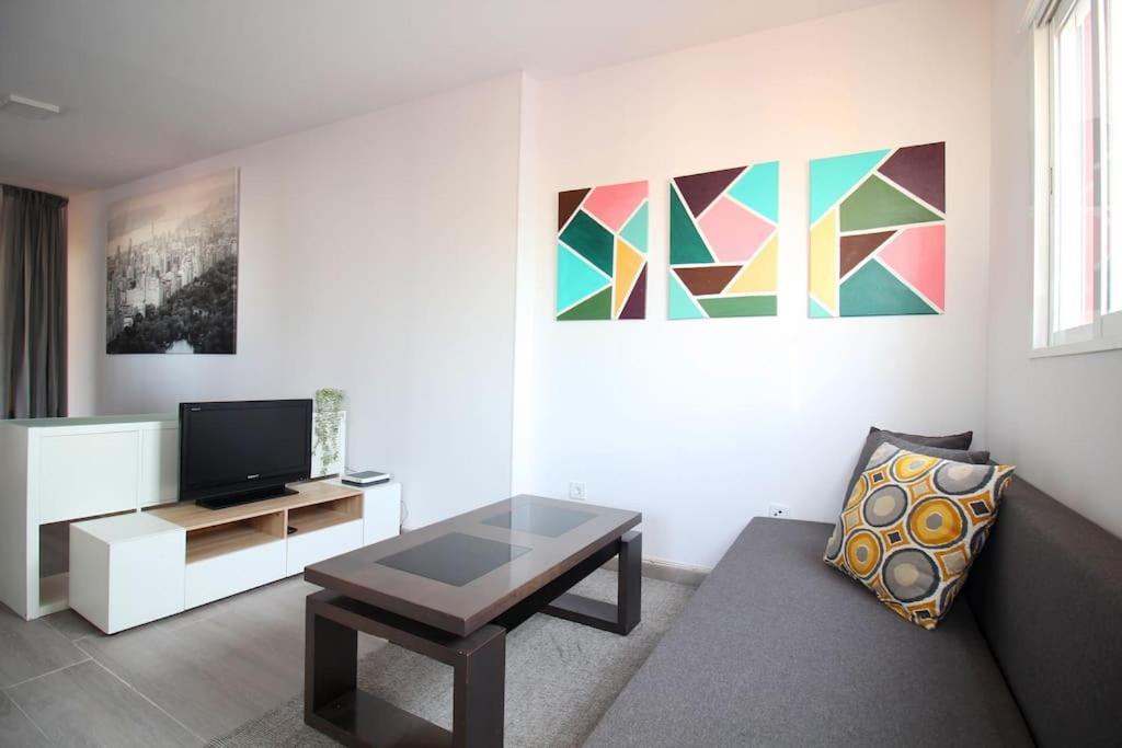 Suite Puerta Osario Con Terraza Sevilla Eksteriør billede