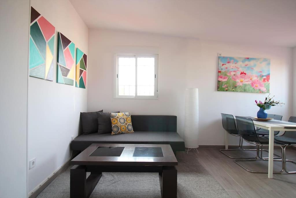 Suite Puerta Osario Con Terraza Sevilla Eksteriør billede